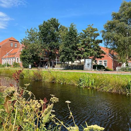 Hotel Alte Navigationsschule Rhauderfehn Bagian luar foto