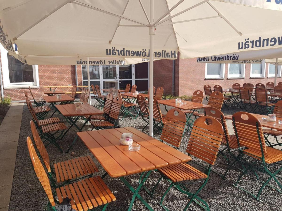 Hotel Alte Navigationsschule Rhauderfehn Bagian luar foto