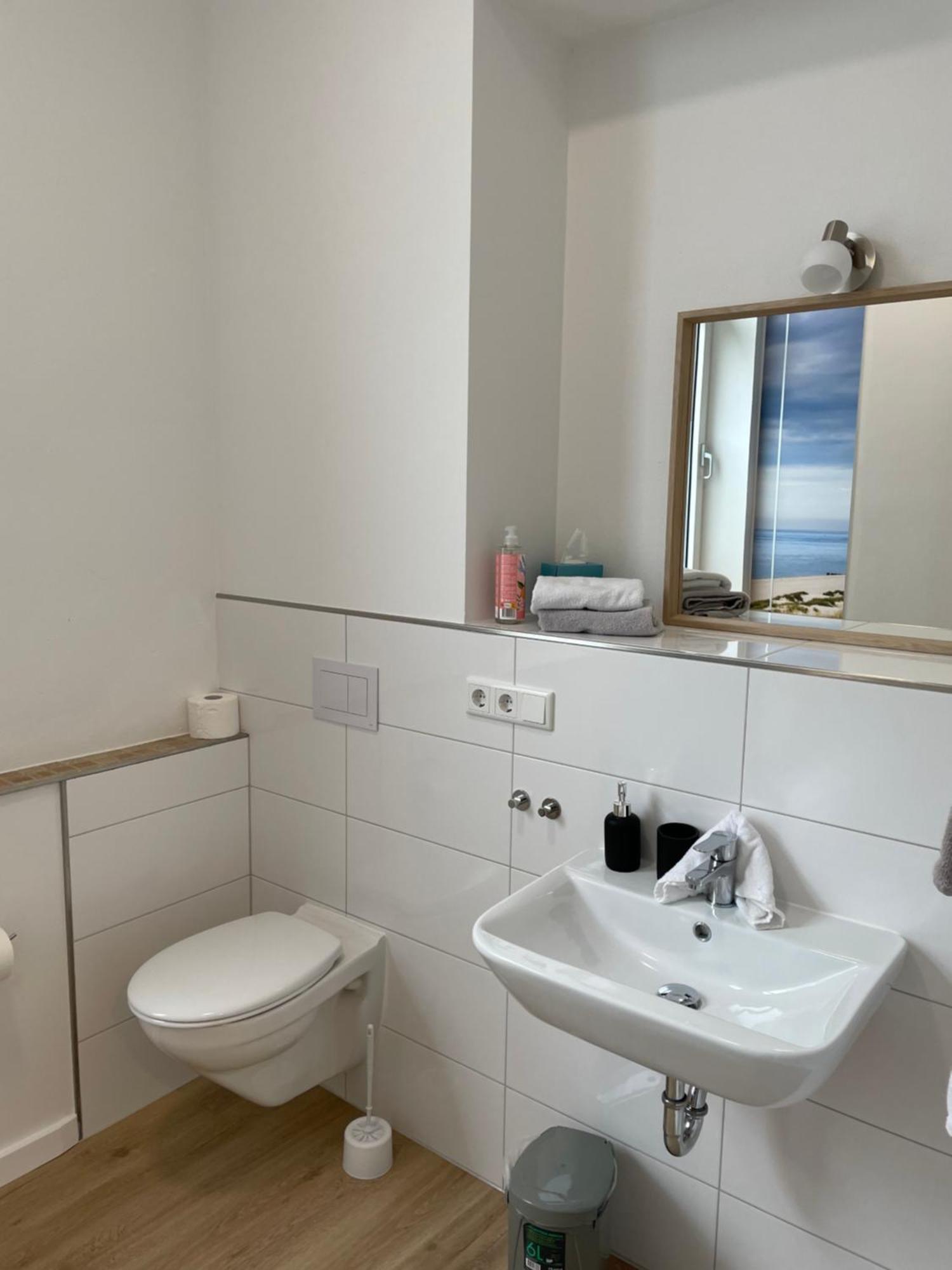 Hotel Alte Navigationsschule Rhauderfehn Bagian luar foto